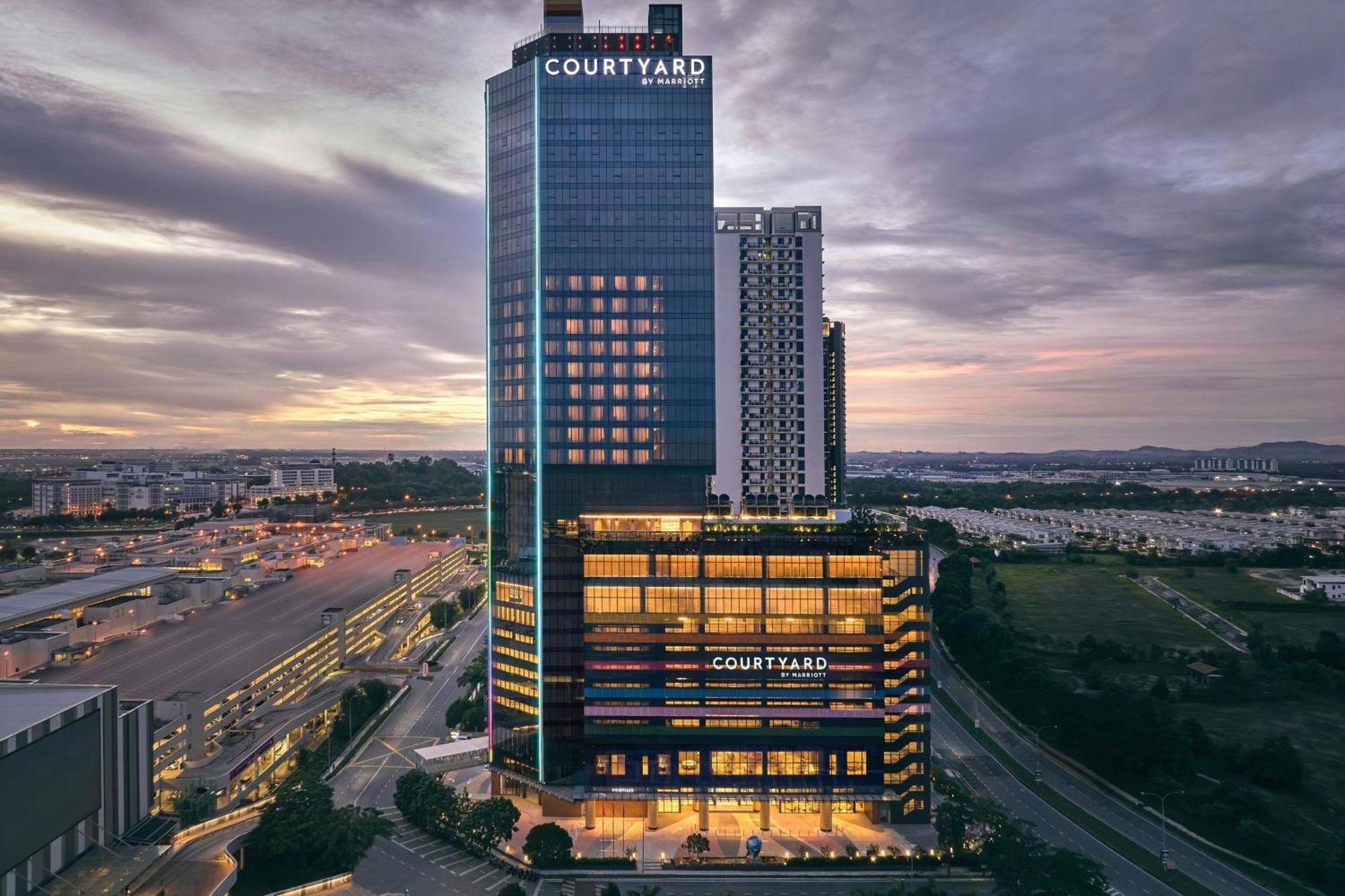 ホテル Courtyard By Marriott セティア・アラム エクステリア 写真